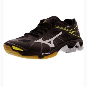 ⚠️SOLD⚠️Women’s Mizuno Volleyball Shoes
